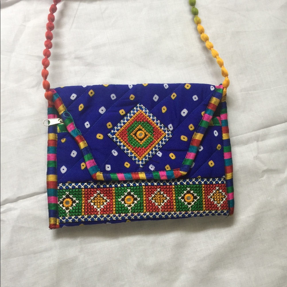 Body cross purse - Picture 4 of 8